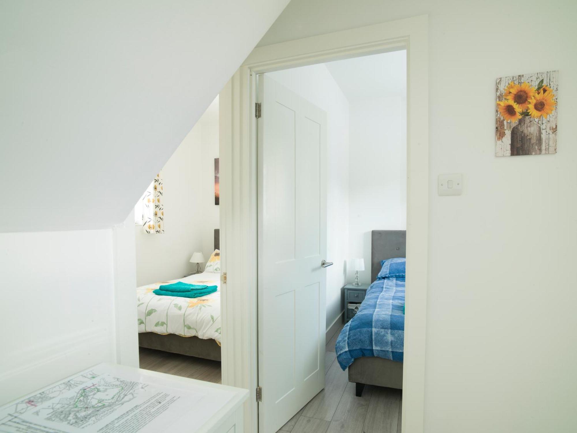 Stunning Modern Apartment In The Cotswolds Chalford Buitenkant foto